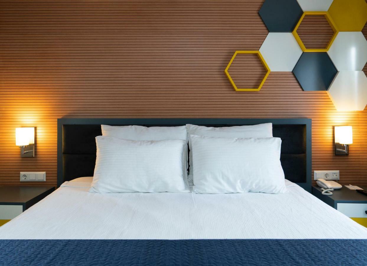 เลตสเตย์ บูทิก โอเต็ล Hotel อันตัลยา ภายนอก รูปภาพ