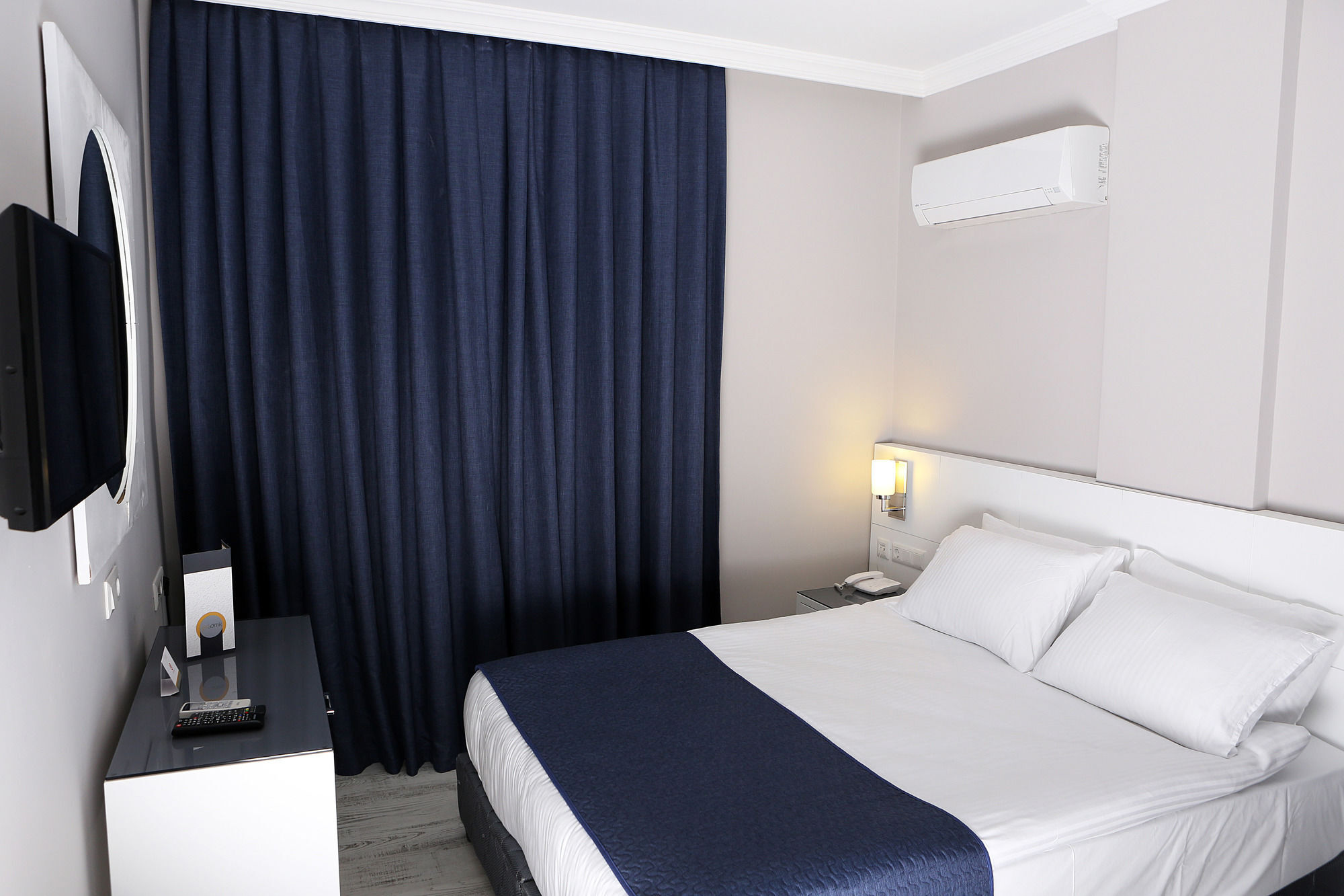 เลตสเตย์ บูทิก โอเต็ล Hotel อันตัลยา ภายนอก รูปภาพ
